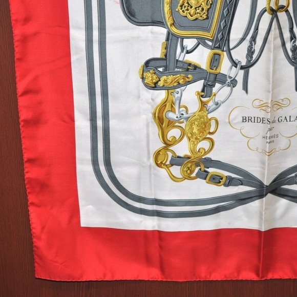 Authentic HERMES Carre 90 Scarf "BRIDES de GALA par" Silk Red - Picture 5 of 12